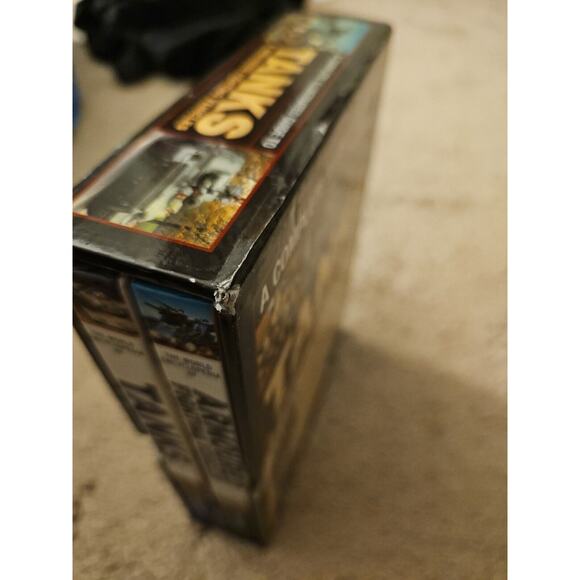 A Complete Illustrated Guide to Tanks & Armored Fighting Vehicles Book Set - Picture 6 of 16